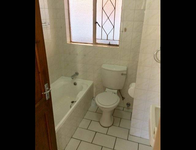 2 BEDROOM APARTMENT FOR SALE IN HELDERKRUIN